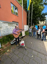 Flaggentag Kamen (beim Liedvortrag)