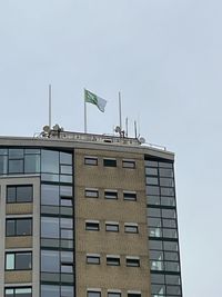 Flagge in L&uuml;nen (auf dem Rathausdach)